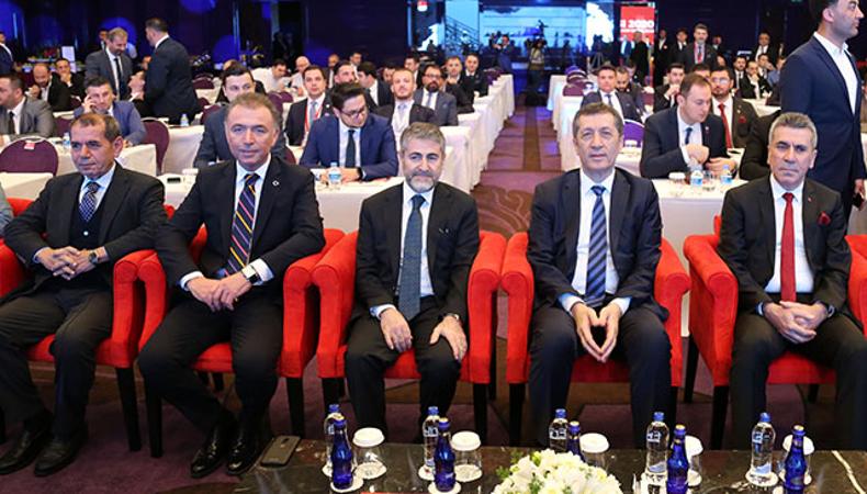 TÜGİK İş Zirvesi'nde ekonomi ve dış politika konuşuldu