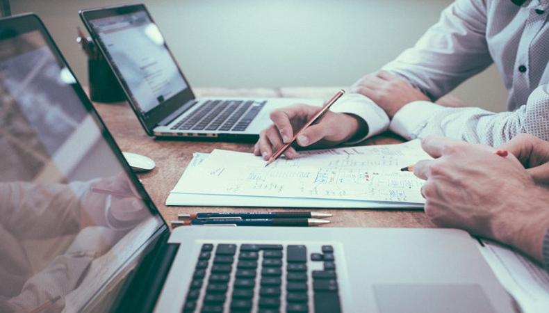 Ticaret Bakanlığı, TOBB ve Facebook'tan KOBİ'lere yönelik dijital iş birliği
