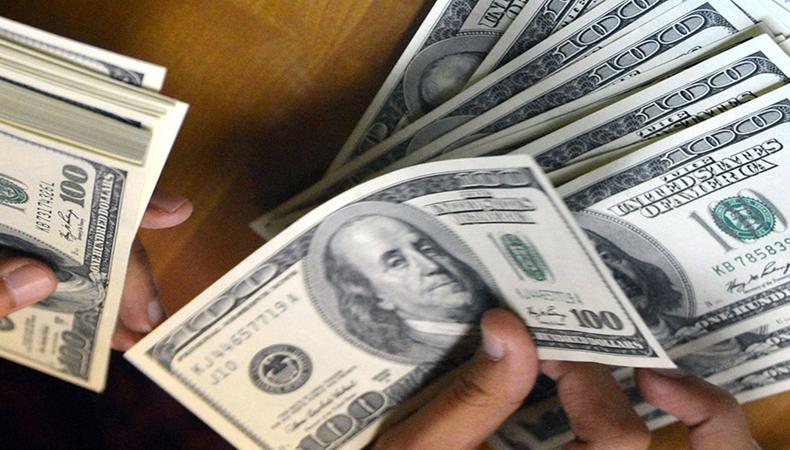 Vatandaşların döviz hesapları 220 milyar dolara dayandı
