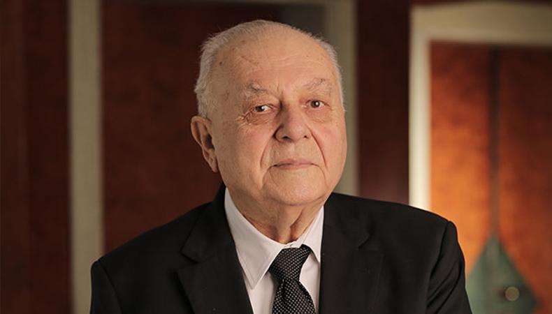 Zeki Yurtbay vefat etti