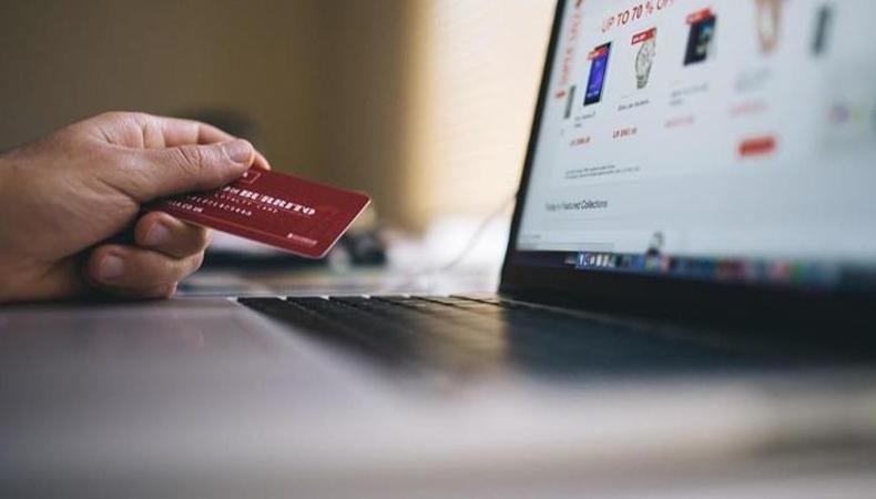 Ticaret Bakanlığı'ndan "kredi kartı aidatı dolandırıcılığı"na karşı uyarı