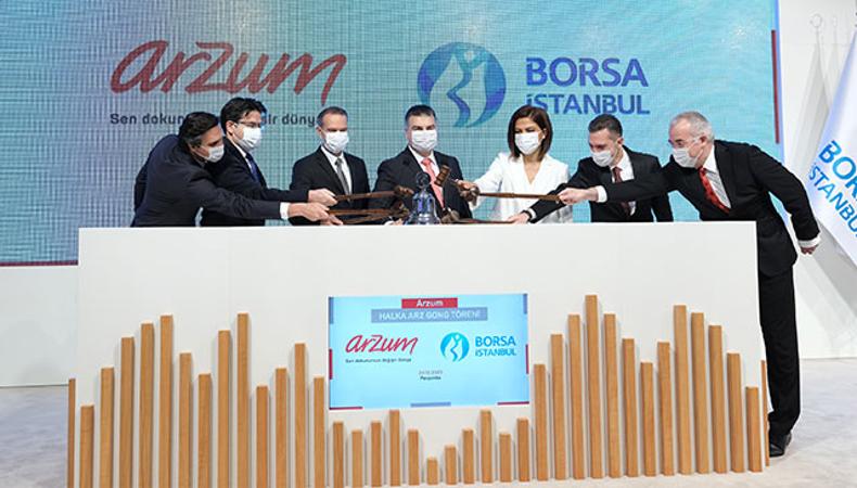 Arzum halka açıldı