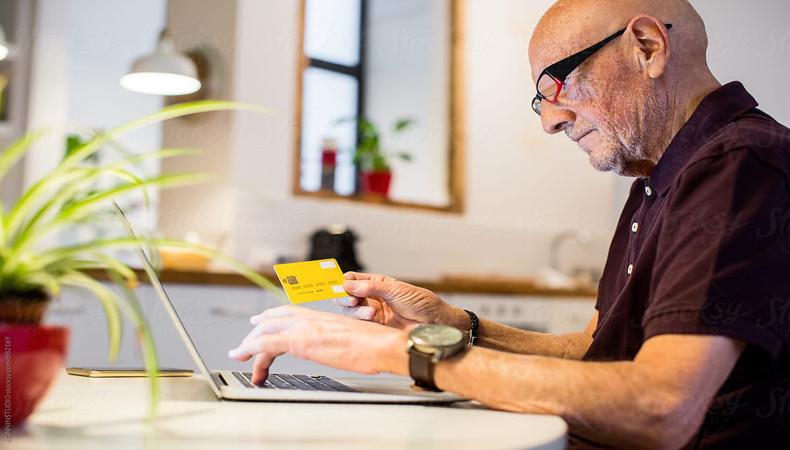 e-ticaret platformlarında 65 yaş üstü kullanıcı oranı arttı