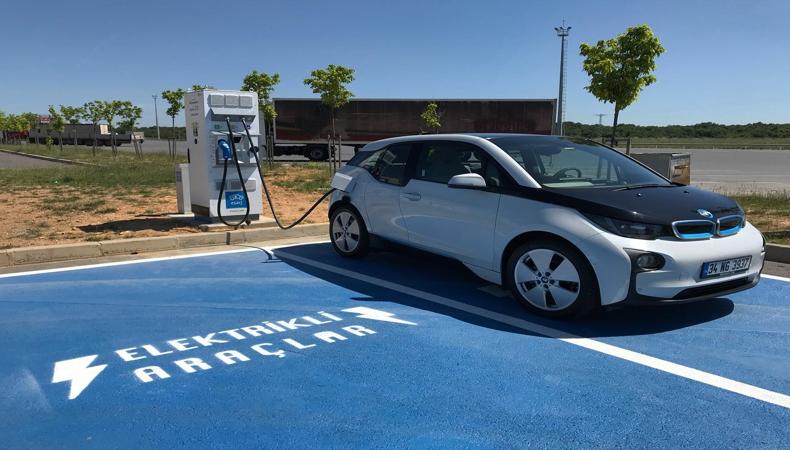 Sabancı, elektrikli araçları 'yeşil enerji'yle şarj edecek