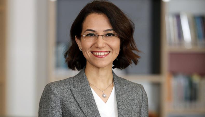 Şirketlerin tüm bankalardaki hesapları Akbank'ta