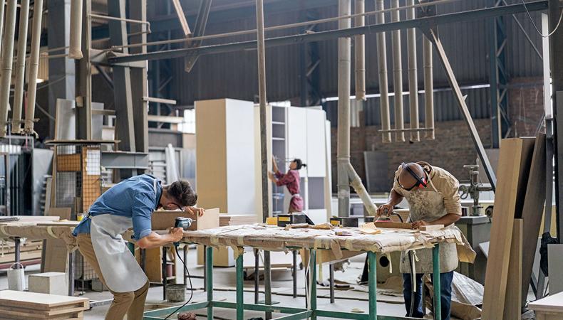 Türkiye: Mobilya üretim fabrikası