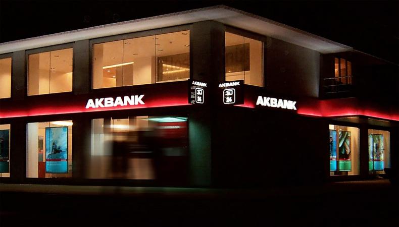 Akbank normale döndü