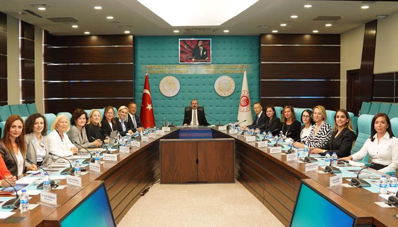 İhracatçı kadınlar yol haritasını belirledi