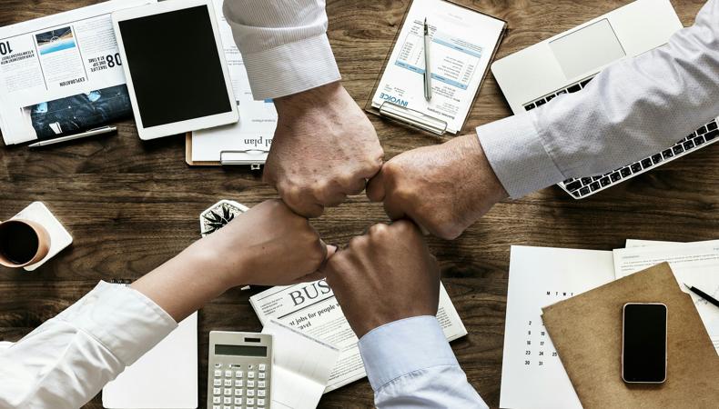 Akbank'tan KOBİ'lere e-ticaret desteği