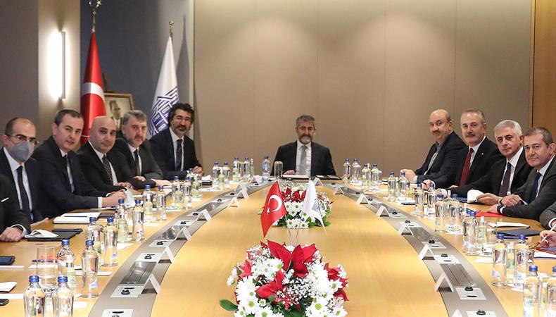 Hazine ve Maliye Bakanı Nebati bankacılarla bir araya geldi
