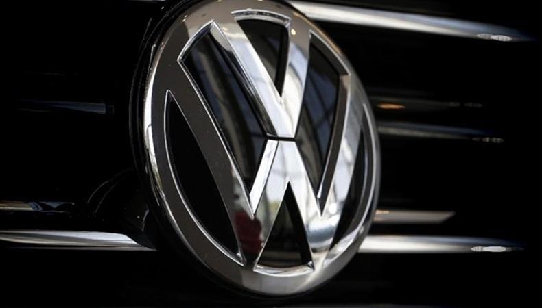 Alman VW Grubu'nun Çin'deki satışları çip kıtlığı nedeniyle yüzde 14 düştü