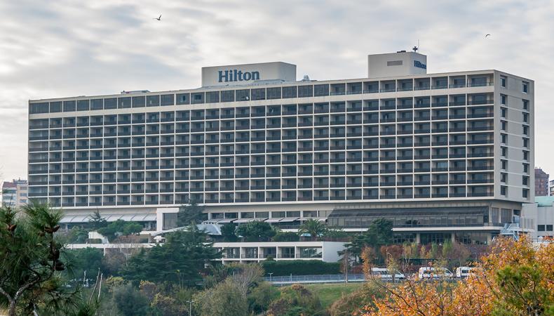 Seyahatler Yeniden Hareketlenirken Hilton Büyümeye ve Gelişmeye Devam Ediyor