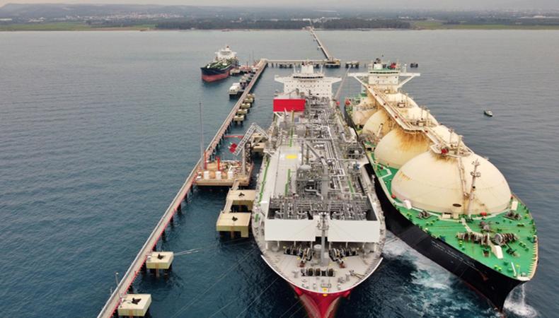 LNG terminalleri tam kapasite çalışıyor