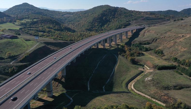 İstanbul-İzmir Otoyolu hem ulaşımı kısalttı hem de yeni yatırımların önünü açtı