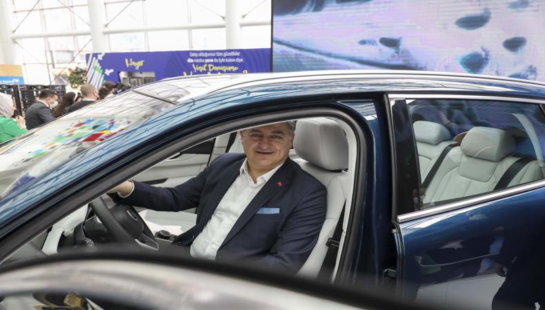 Togg, C-SUV prototipiyle Eko İklim Zirvesi'nde ilgi odağı oldu