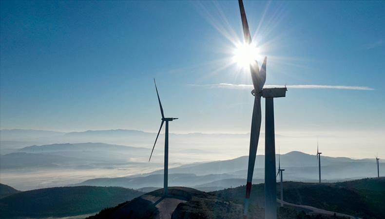 Yenilenebilir enerji, Türkiye'nin ekonomik gelişimi için toplumun ilk tercihi