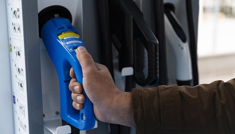 Elektrikli araç şarj ağı işletmeci lisansı başvuruları 18 Nisan'da alınmaya başlanacak
