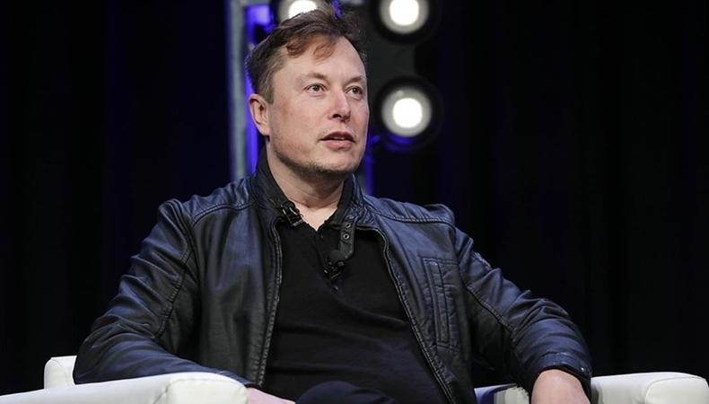 Elon Musk Twitter'ın tamamını almayı teklif etti
