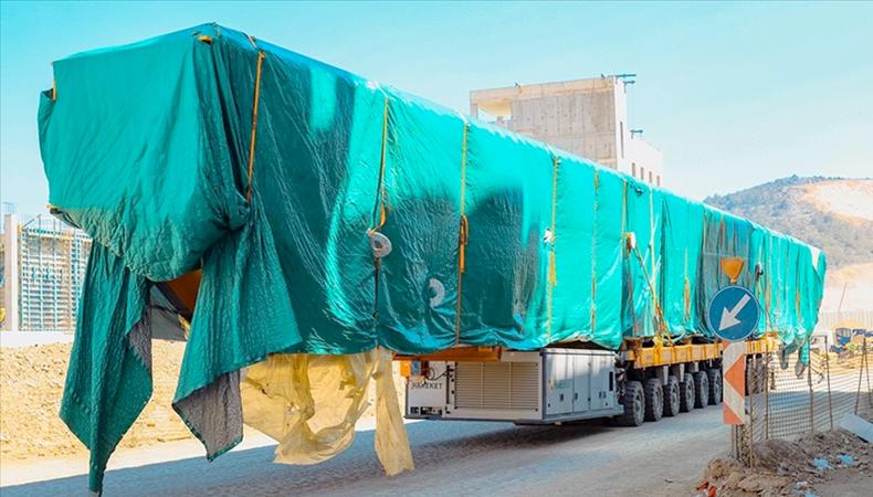 Akkuyu NGS'nin birinci ünitesinde kullanılacak polar vinç inşaat sahasına ulaştı