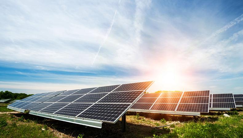 Türkiye'de güneş enerjisi kapasitesinin 2030'a kadar 30 gigavatı aşacağı öngörülüyor