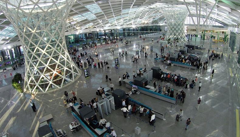 TAV yılın ilk yarısında 29,9 milyon yolcuya hizmet verdi