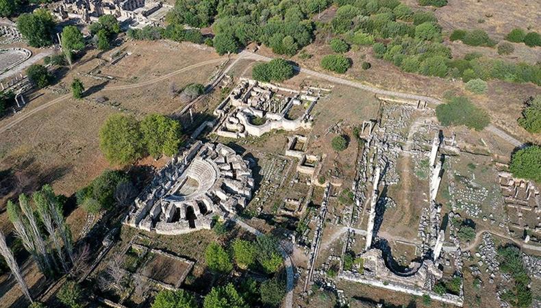 "Afrodit'in kenti" ziyaretçilerini tarihi bir yolculuğa çıkarıyor