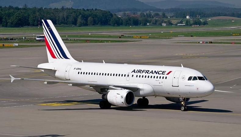 Fransa'da yarınki grev nedeniyle Air France uçuşlarının yarısından fazlası iptal edildi