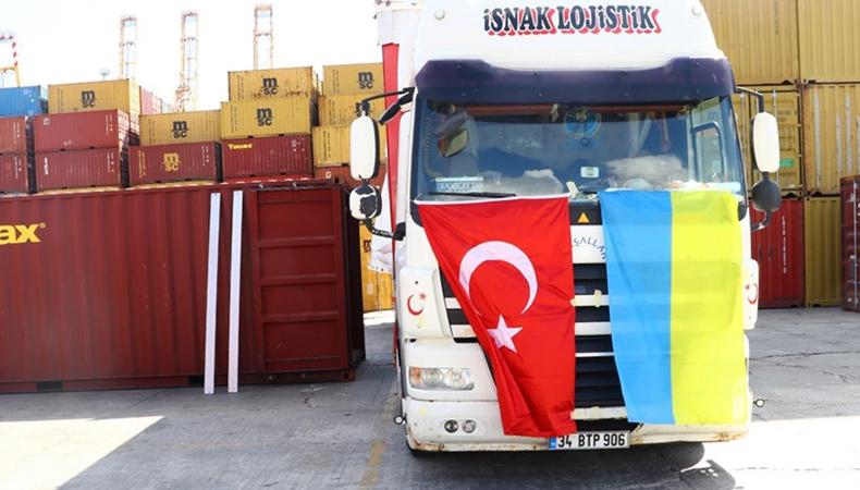 Ukrayna'dan Tekirdağ'a getirilen gıda ürünleri gemiyle Afrika ve Uzak Doğu ülkelerine gönderiliyor