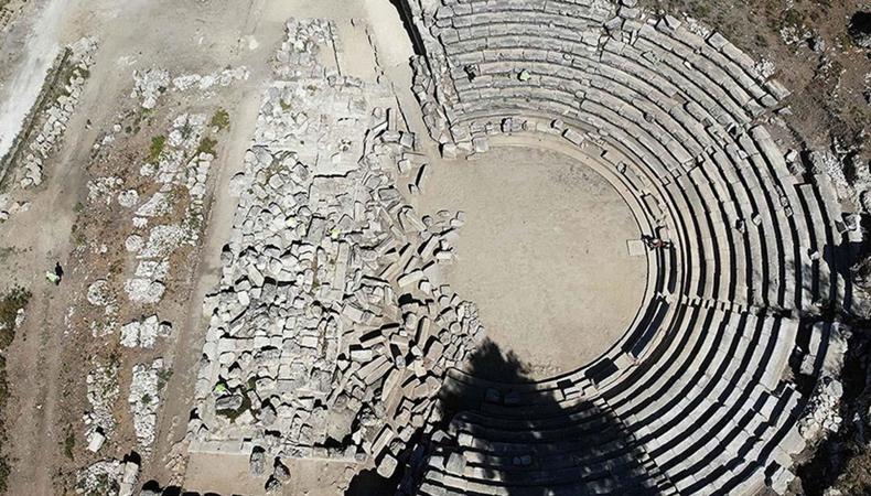 Hyllarima Antik Kenti'ndeki tiyatro ve tümülüs turizme kazandırıldı