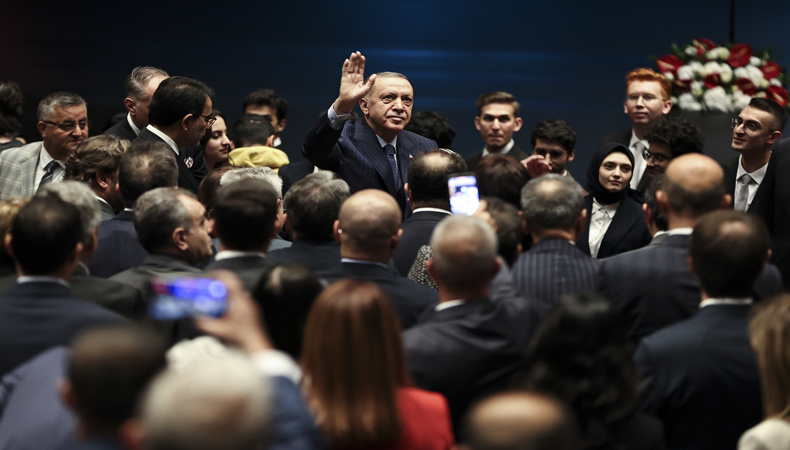Cumhurbaşkanı Erdoğan açıkladı: Yaz staj ücretleri asgari ücret seviyesine çıkıyor