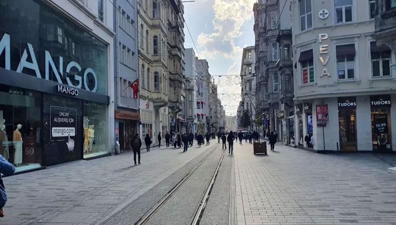 İstiklal Caddesi'nde patlama meydana geldi