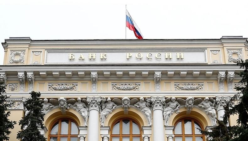 Rus ekonomisi resesyona girdi