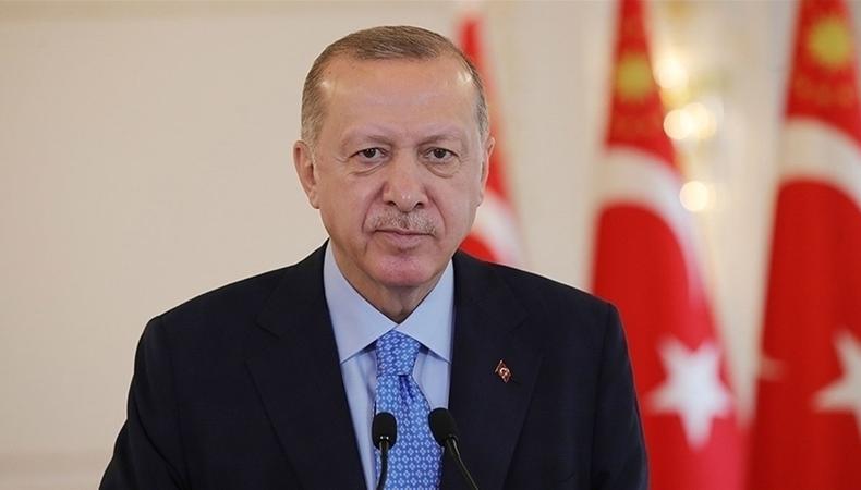 Cumhurbaşkanı Erdoğan: Büyük ve güçlü Türkiye'yi inşa edene kadar durmayacak, mücadelemizi kararlılıkla sürdüreceğiz