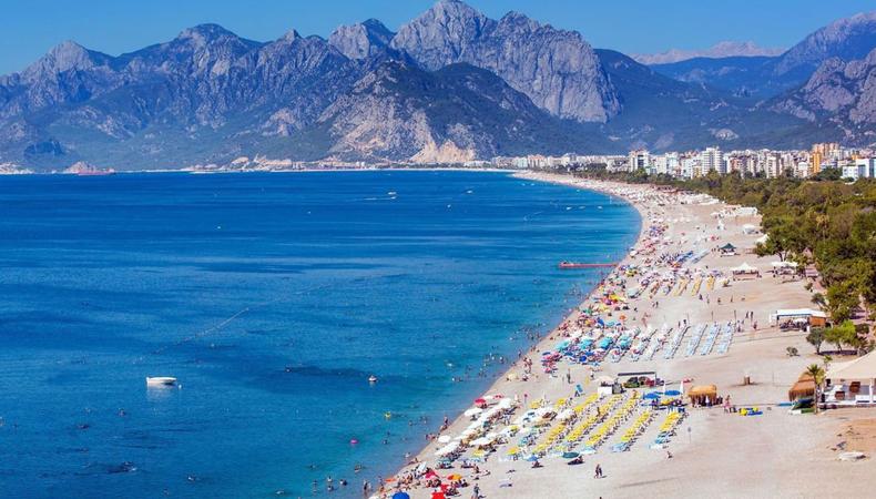 Türkiye'ye 11 ayda gelen turist sayısı 42 milyonu geçti