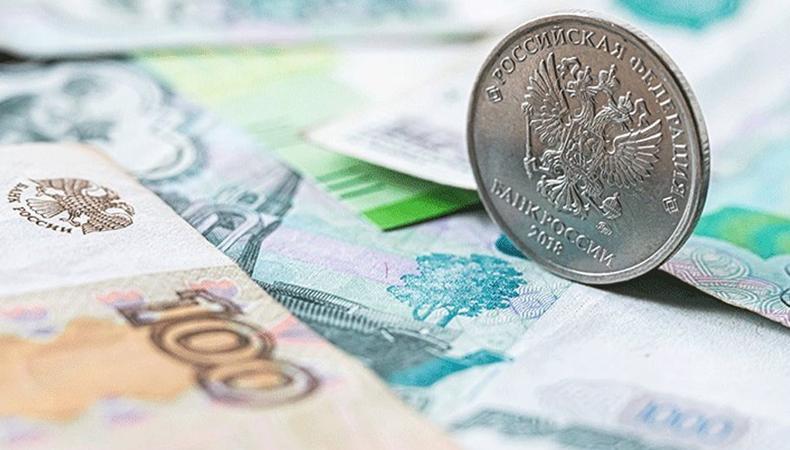 Rusya'da bütçe 2022 yılında 3.3 trilyon ruble açık verdi
