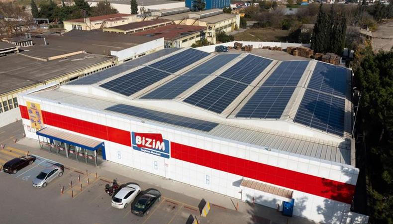 Bizim Toptan'dan yenilenebilir enerji yatırımı: 141 ton karbon emisyon azaltımı hedefleniyor
