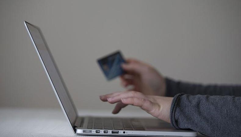 Türkiye'nin e-ticaret hacmi 800 milyar TL'yi geçti