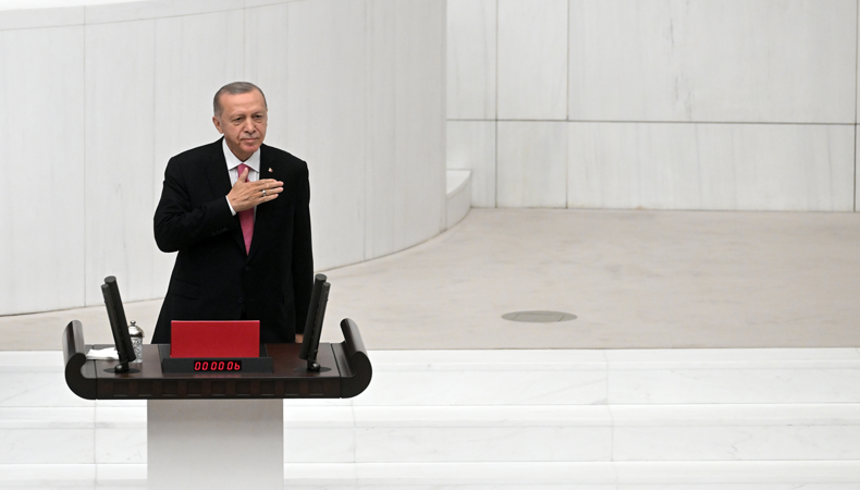 Cumhurbaşkanı Erdoğan, TBMM'de yemin etti