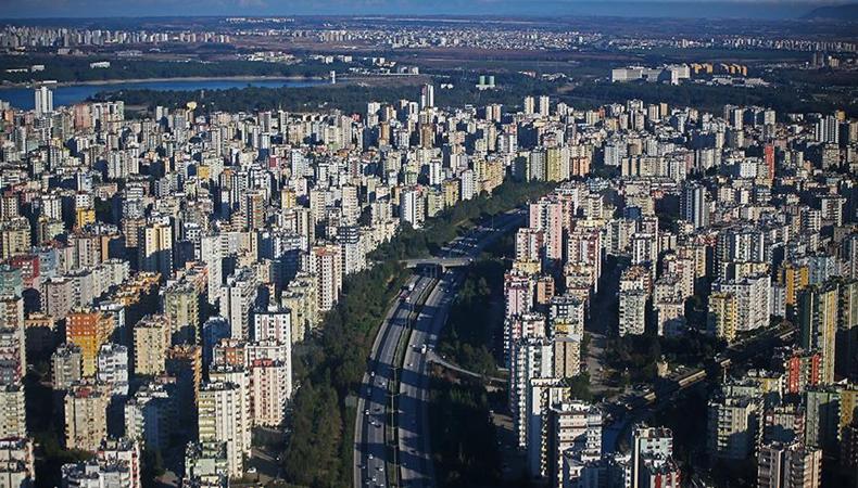 Konut satışlarında düşüş sürüyor