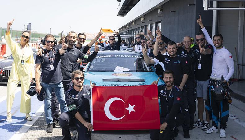 Borusan Otomotiv Motorsport, İtalya'daki yarıştan zaferle döndü