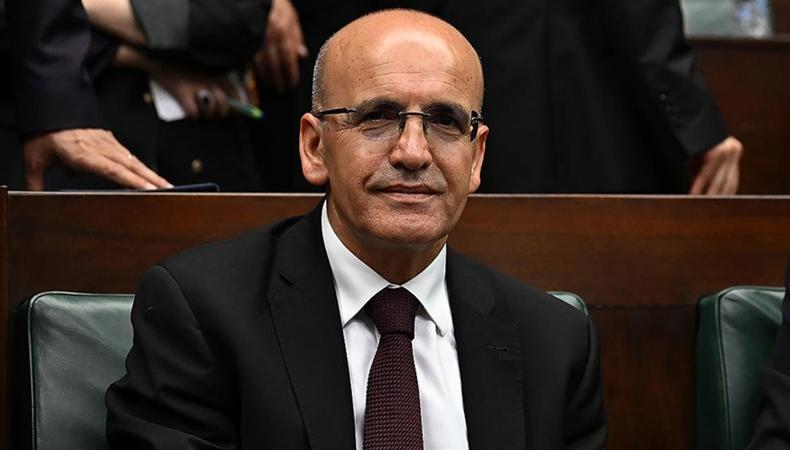 Bakan Şimşek: Öğrencilere vergisiz telefon ve bilgisayar için çalışma sürüyor