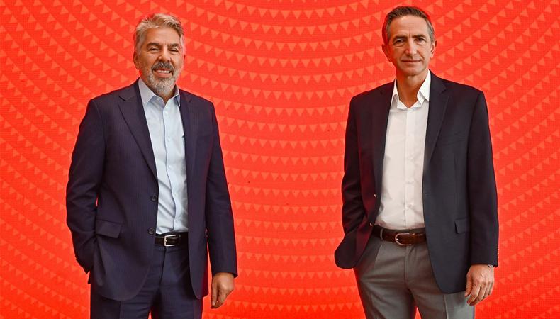 "Yatırımların devamlılığı için telekomünikasyon stratejik sektör olarak kabul edilmeli"
