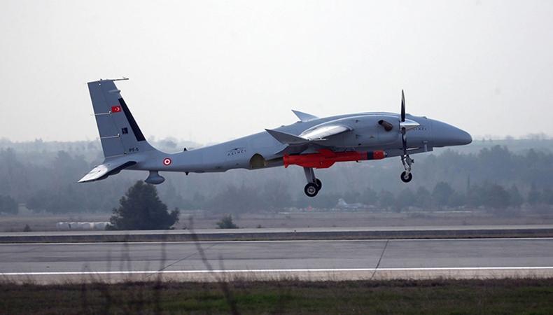 Bayraktar AKINCI'dan Çakır seyir füzesiyle tam isabet