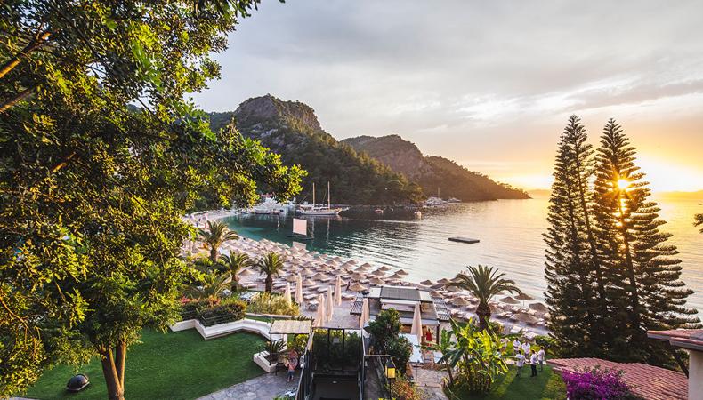 Hillside Beach Club kapılarını açtı