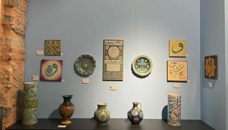 'Lalenin Çini ile Dansı' sergisi sanatseverlerle buluştu