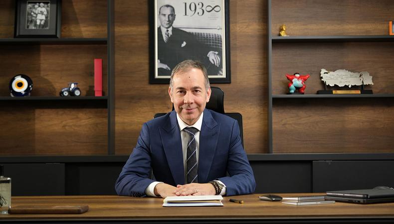 TürkTraktör, yeni iş makinelerini KOMATEK Fuarı'nda görücüye çıkardı