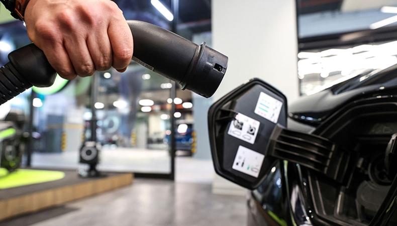 Küresel elektrikli araç satışları yıla artışla başladı