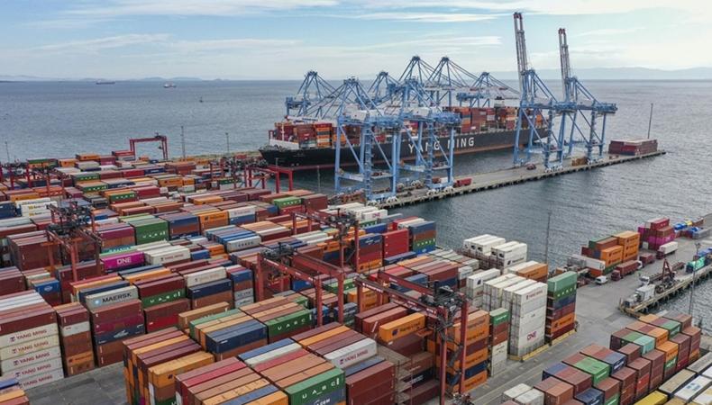 İhracat nisanda 20.9 milyar dolara yükseldi