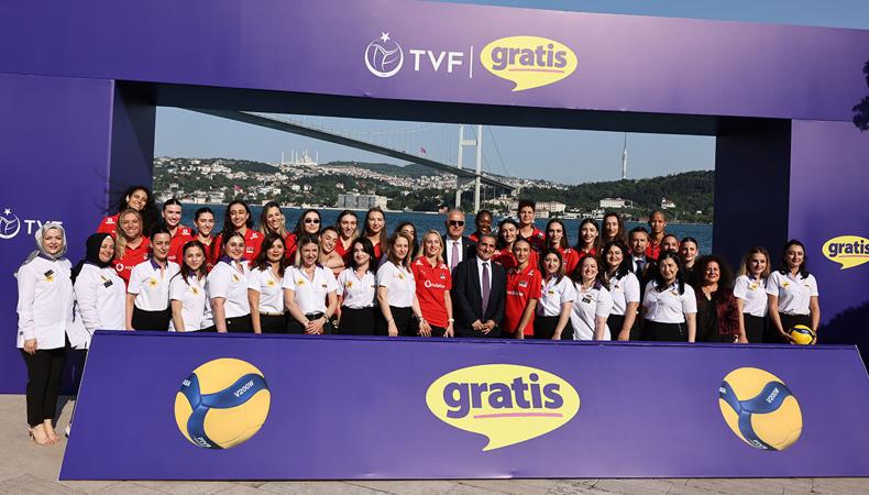 İki cephede tek güç: Gratis'ten spora ve kadına dayanışma mesajı