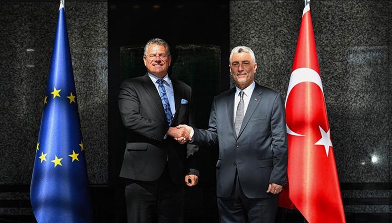 Bakan Bolat'tan AB ile kritik temas: Vize kolaylığı geliyor